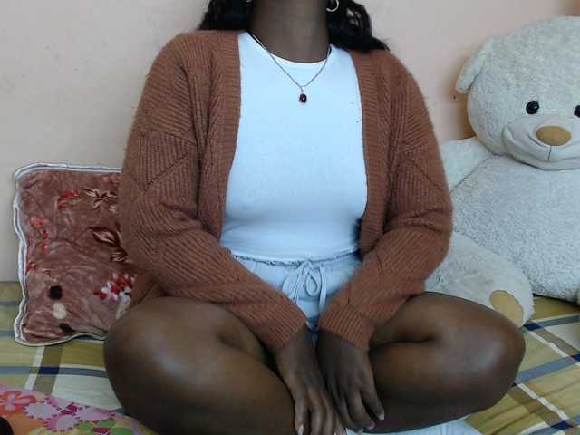 Katty-12 live cam on BongaCams