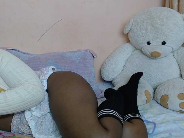 Katty-12 live cam on BongaCams