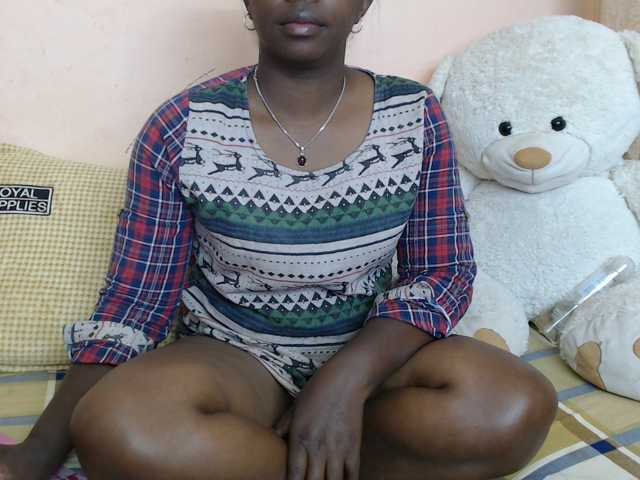 Katty-12 live cam on BongaCams