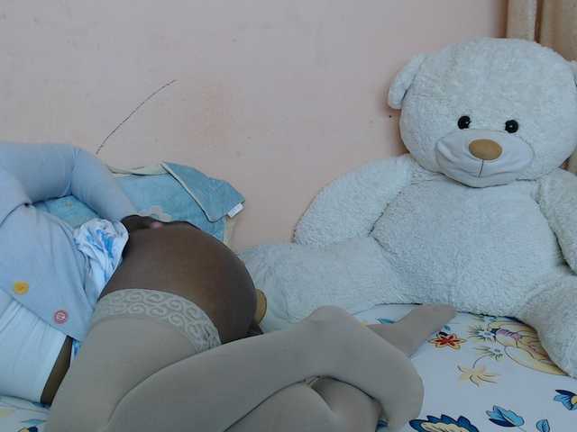 Katty-12 live cam on BongaCams