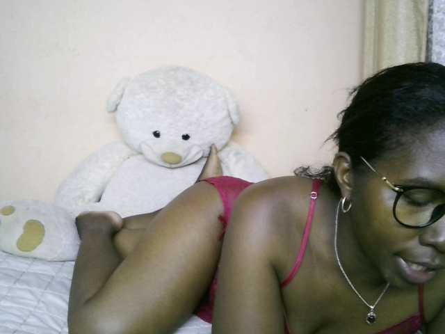 Katty-12's BongaCams show and profile