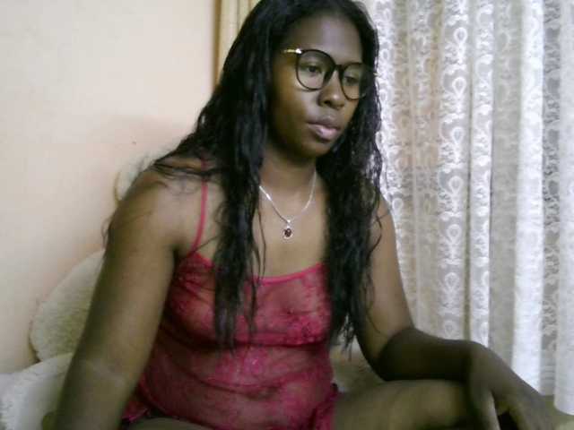 Katty-12's BongaCams show and profile