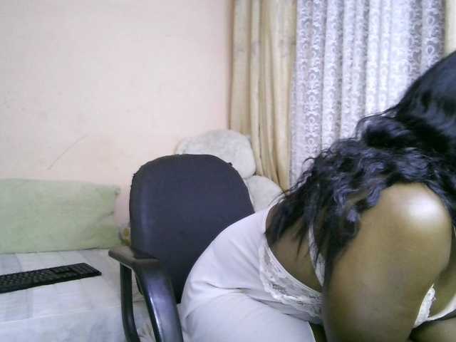 Katty-12's BongaCams show and profile