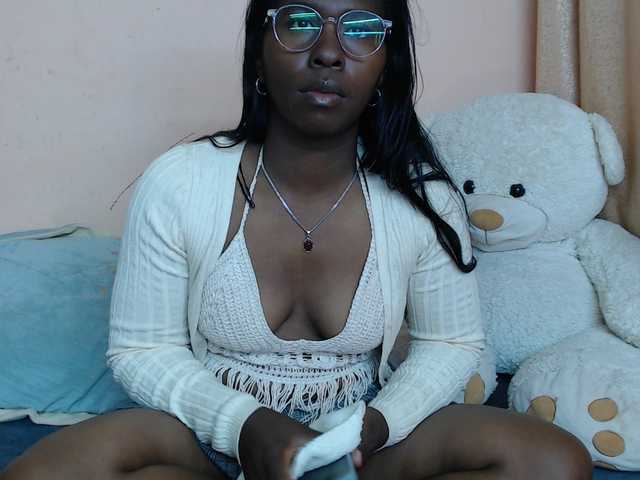 Katty-12 live webcam show