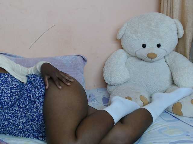 Katty-12 live cam on BongaCams