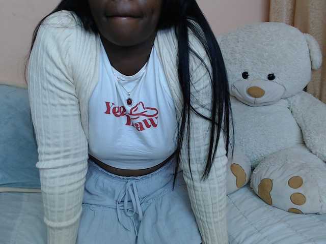 Katty-12 live cam on BongaCams