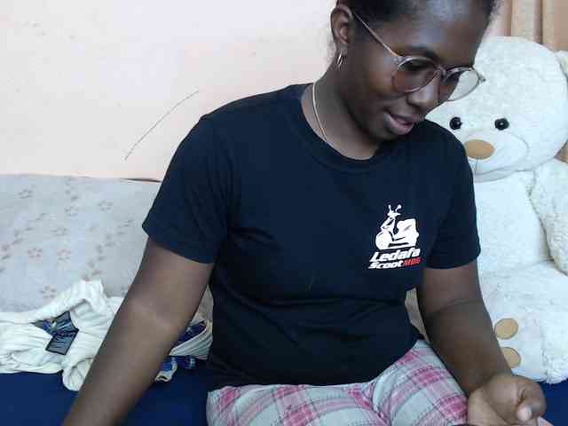 Katty-12 webcam