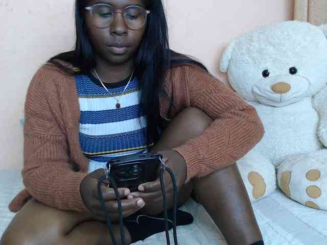Katty-12 webcam