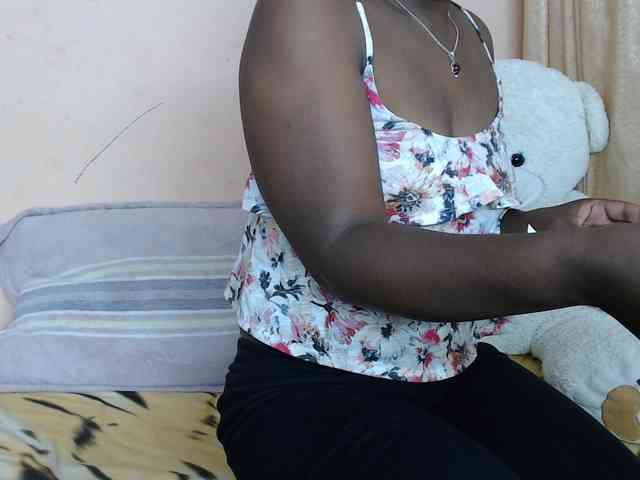 Katty-12 Live Webcam on BongaCams