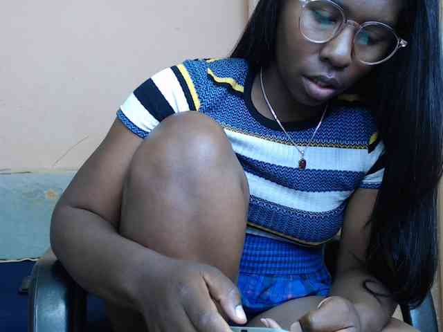 Katty-12 webcam