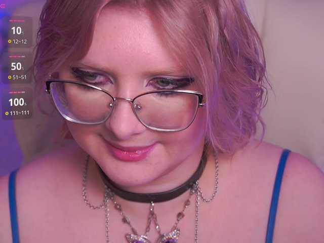 CoolTatis's BongaCams show and profile
