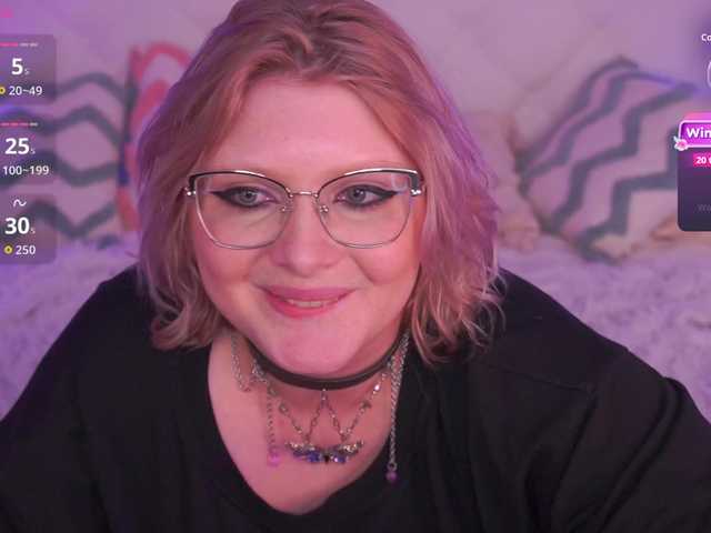 CoolTatis's BongaCams show and profile