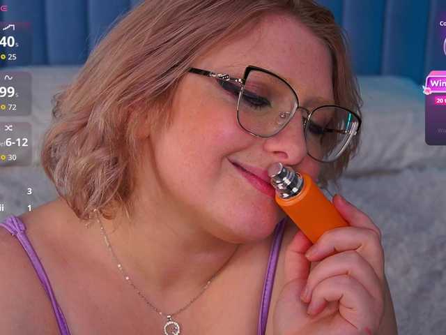 CoolTatis's BongaCams show and profile