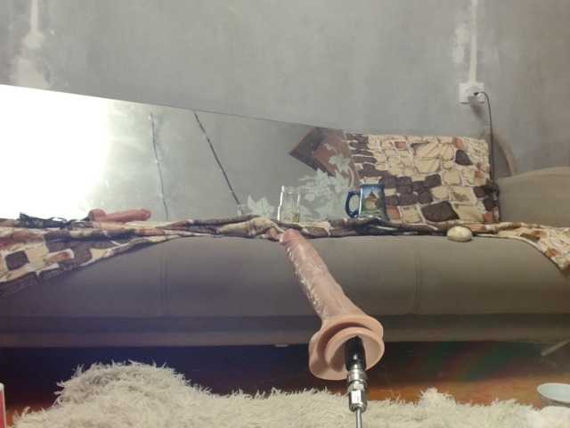 AlinasissyX live cam