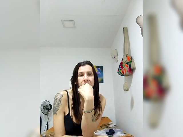 maja26 live webcam show