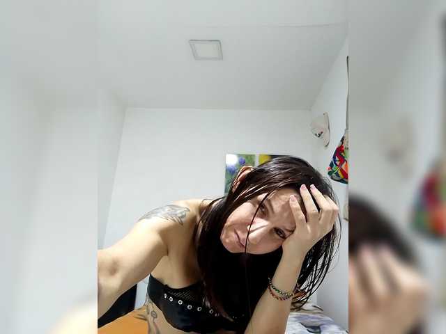 maja26 live webcam show