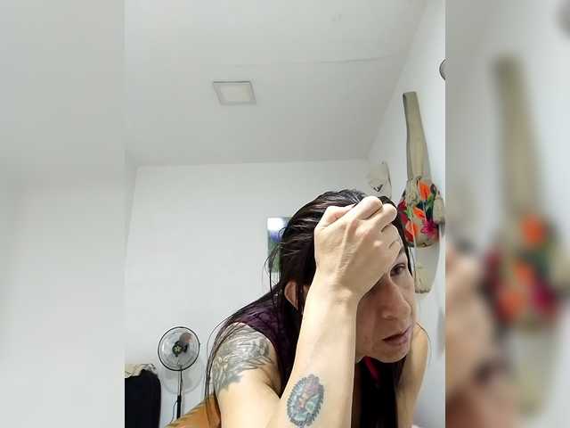 maja26 live webcam show