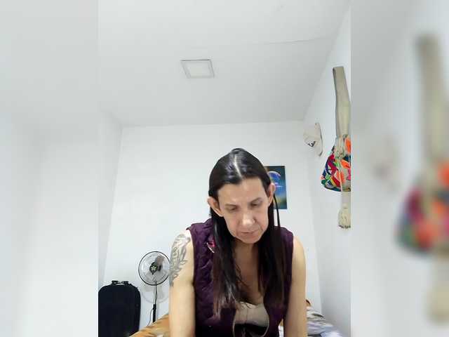 maja26 live webcam show