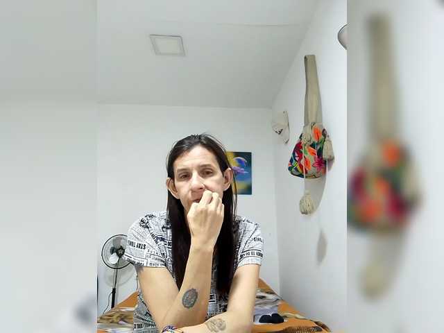 maja26 live webcam show