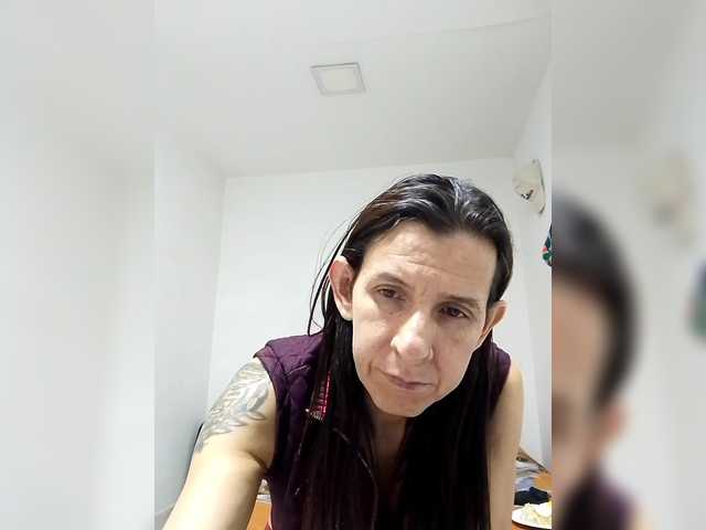 maja26 live webcam show