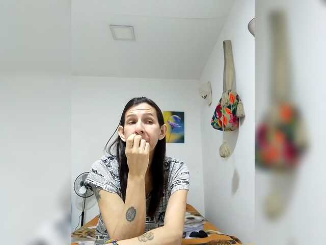 maja26 live webcam show