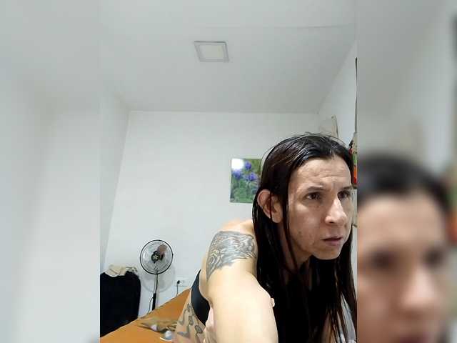 maja26 live webcam show
