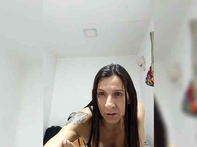 maja26 Live Webcam on BongaCams