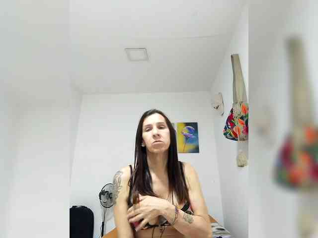 maja26 Live Webcam on BongaCams