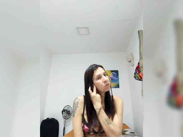 maja26 Live Webcam on BongaCams