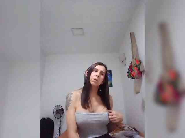 maja26 Live Webcam on BongaCams
