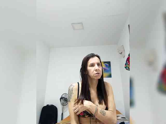 maja26 Live Webcam on BongaCams