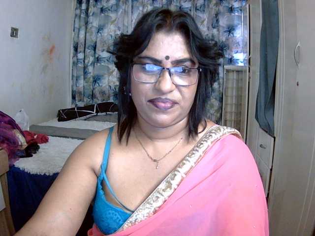 indiandelight001 live cam on BongaCams