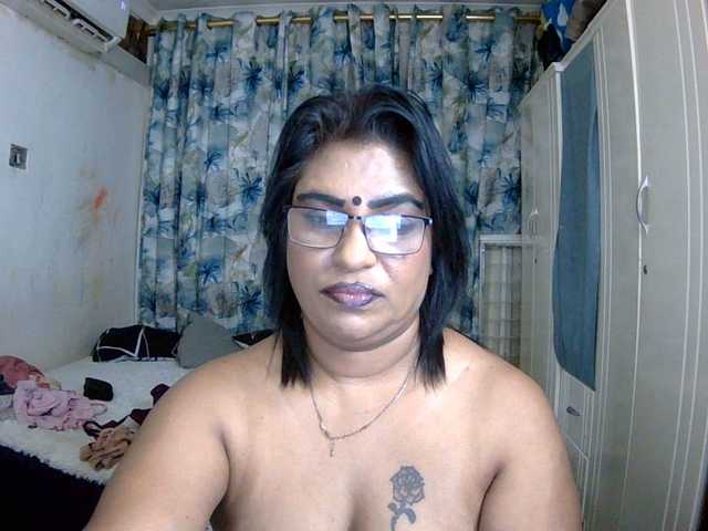 indiandelight001 live webcam show