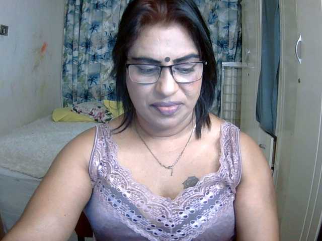 indiandelight001 live webcam show