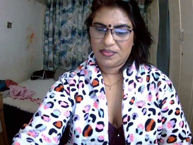 indiandelight001 live webcam show