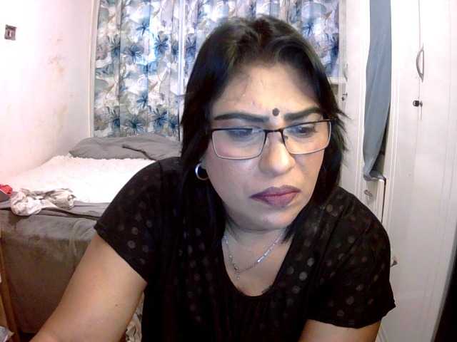 indiandelight001's BongaCams show and profile