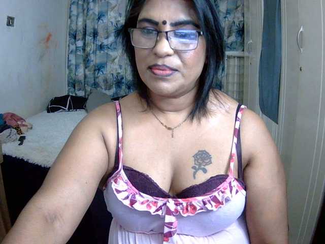 indiandelight001 live webcam show