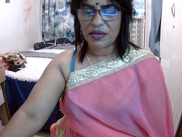 indiandelight001 live cam on BongaCams