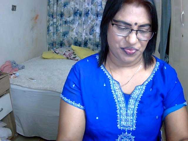 indiandelight001 live webcam show