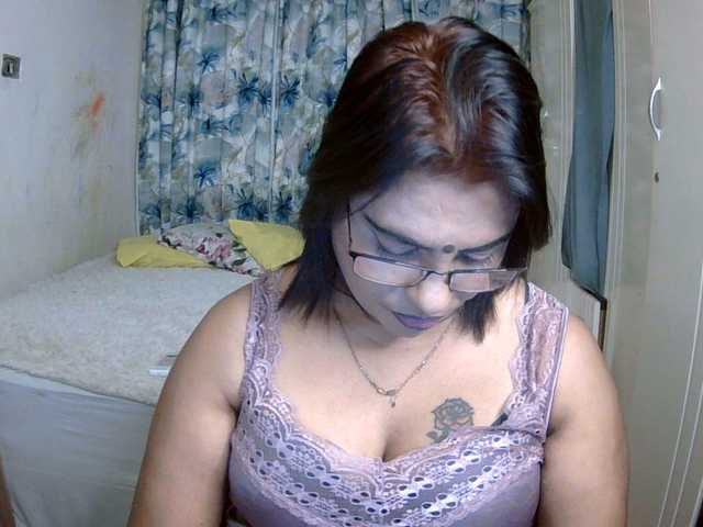 indiandelight001 live webcam show