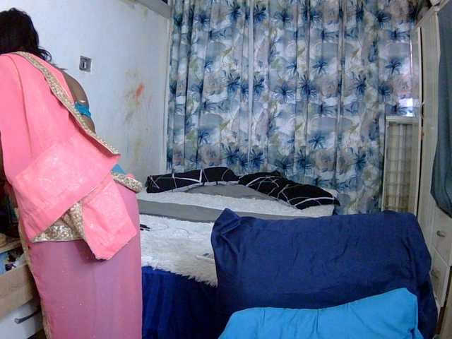 indiandelight001 live cam on BongaCams