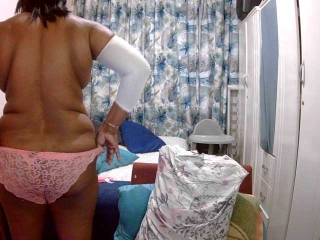 indiandelight001 live cam on BongaCams