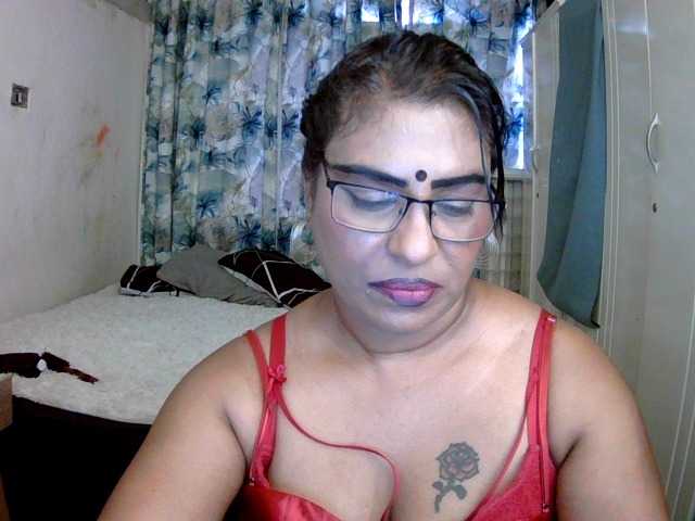 indiandelight001 live webcam show