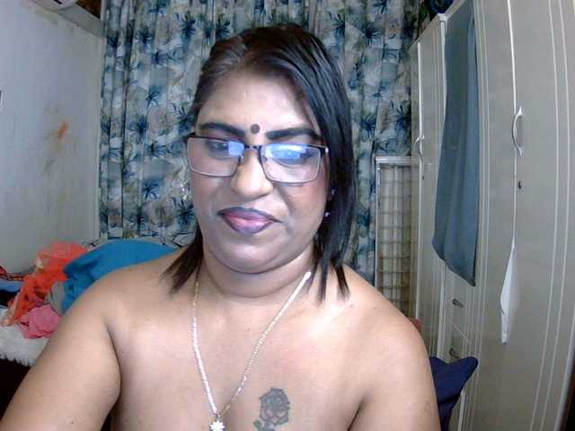 indiandelight001 live webcam show