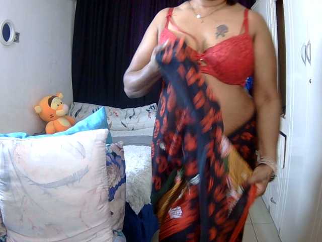 indiandelight001 live cam on BongaCams