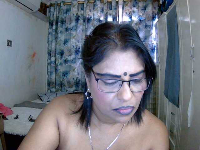 indiandelight001 live webcam show
