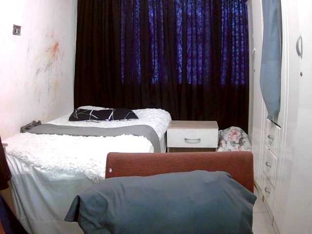 indiandelight001 live cam on BongaCams
