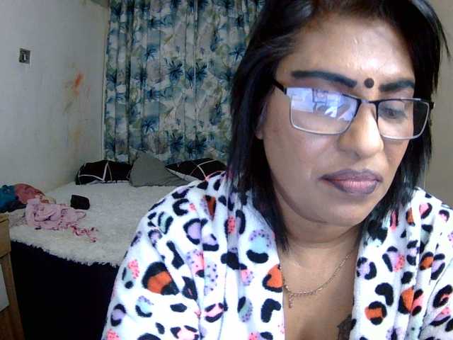 indiandelight001 live webcam show