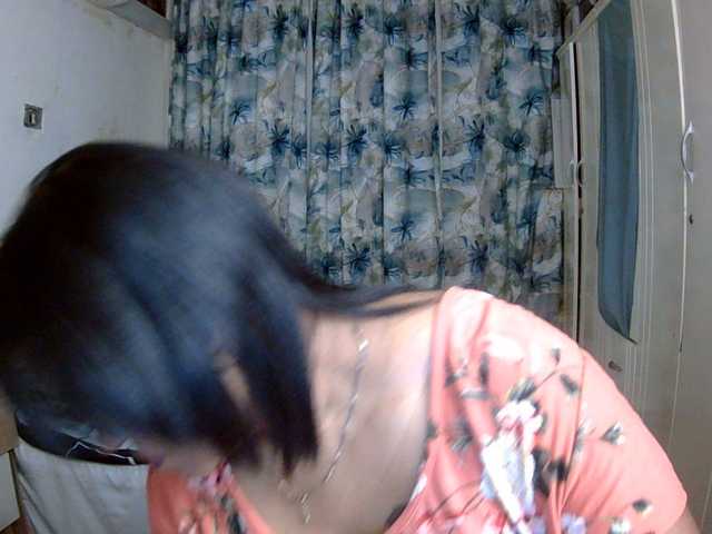 indiandelight001 live cam on BongaCams
