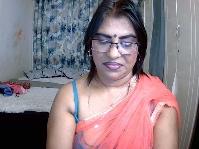 indiandelight001 live cam on BongaCams